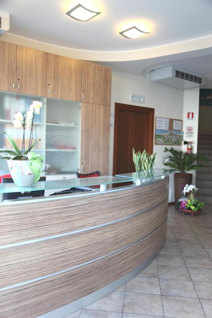 Aparthotel Gioia Caorle Eksteriør bilde